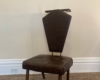 MCM Pearl Wick Brown Leather Butler's Chair; Vintage Valet Chair