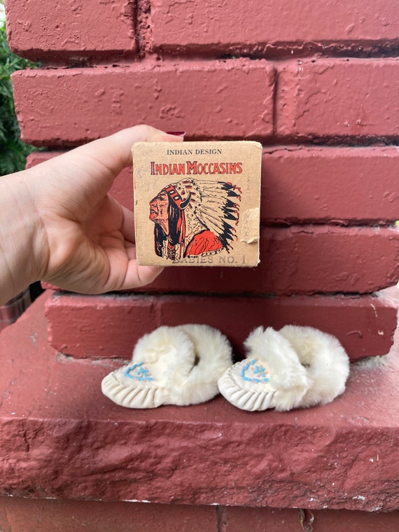 Vintage Baby Moccasins; White Leather Moccasins; … - image 4