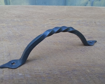 Hand forged rustic handle for cabinet doors or drawers