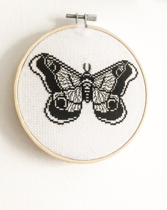 Cross Stitching pattern Moth Fig 04