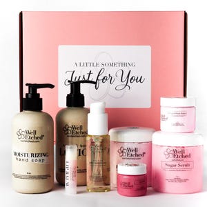 Special Deal 7 Piece Selfcare Gift Box Body Butter Lotion Hand Soap Body Oil Lip Balm Sugar Scrub Men & Women Wrapped Gift Mothers Day
