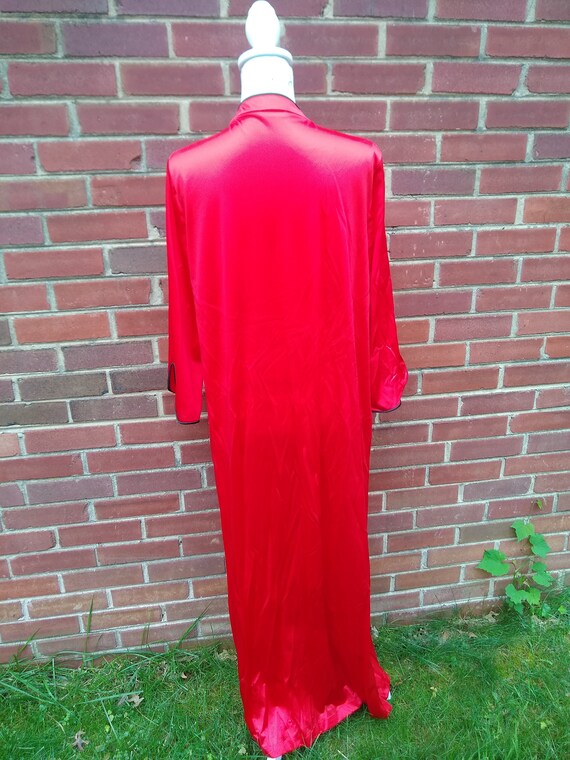 70s Embroidered Red Satin Dressing Gown - image 5