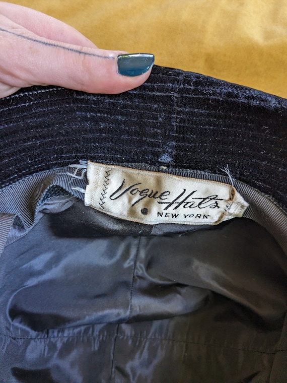 40s Black Velveteen Hat - image 8