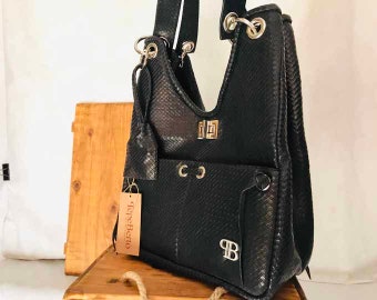 Ledertasche, Umhängetasche, schwarze Tasche, große Tasche, Tasche mit Taschen, große Tasche