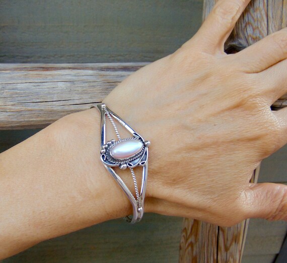 Native American Navajo Silver Mussel Shell Bracele