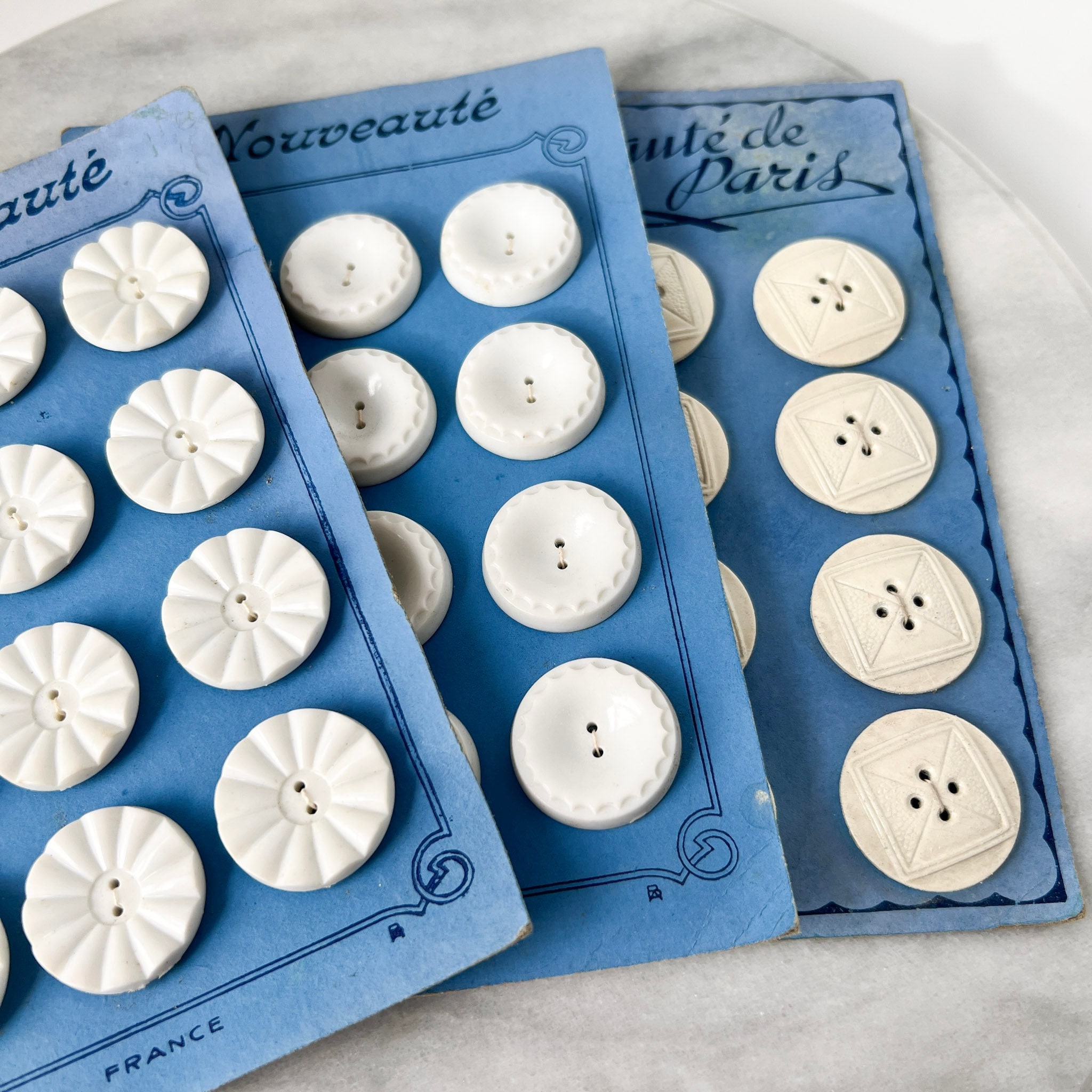 ヴィンテージ フランス ボタン カード: Nouveaute de Paris、3