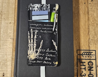 Gothic Spooky Book Annotation Pen Holder, Bookish Tab Pouch, Book Annotation Pouch, Gift for Book Lover