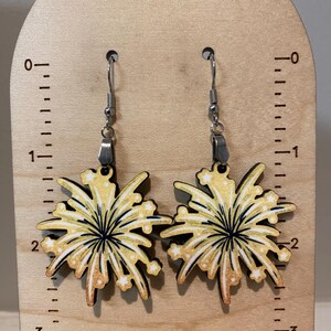 Fireworks earrings, lightweight earrings, July 4th earrings, wood earrings, red white blue earrings, patriotic earrings, gift for July 4th