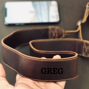 Handcrafted Personalized Leather Camera Strap: Premium Quality for Pro Photographers – Customizable, Distressed Design, Ideal Gift