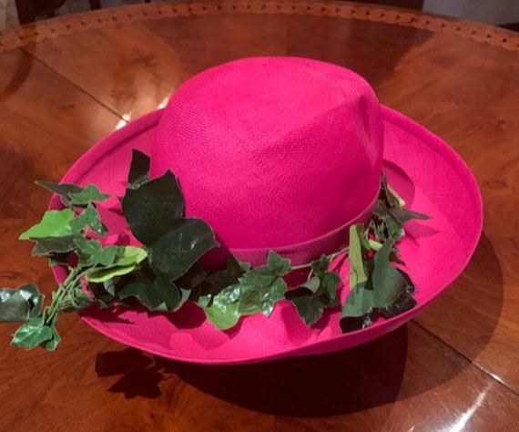 Isobel Canovas Straw Hat with Ivy decor - image 3