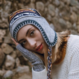Alpaca chullo hat, alpaca slouchy hat, reversible beanie hat, peruvian earflaps, peruvian beanie hat, Peruvian gifts