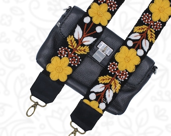 Geborduurde tasriem met bloemen: handgemaakte Peruaanse boho-tasriem