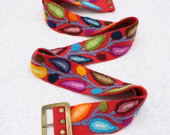 Hand embroidered belt floral colorful, peruvian embroidered belts, floral ethnic belt, boho belt wool, gifts for her, floral ethnic belt