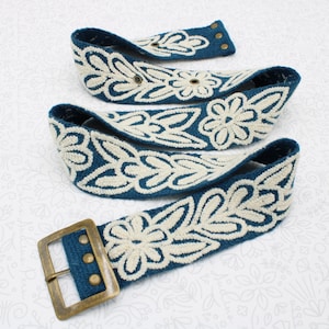 Ceinture brodée à la main florale colorée, ceintures brodées péruviennes, ceinture ethnique florale, laine de ceinture bohème, cadeaux pour elle, ceinture ethnique florale