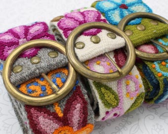Handmade Peruvian Embroidered Wool Waist Belt: Colorful Boho  display picture 1
