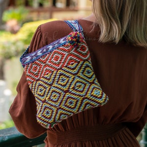 Handwoven Crossbody, Handmade Wool bag , Wool Crossbody Bag, Peruvian Handmade, Peruvian Gifts