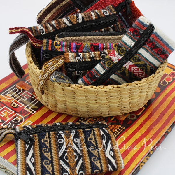 Boho Coin pouch, Peruvian coin purse, Ethnic coin purse, Peruvian mini bag Andean fabric, Peruvian textile zipper wallet, Gift
