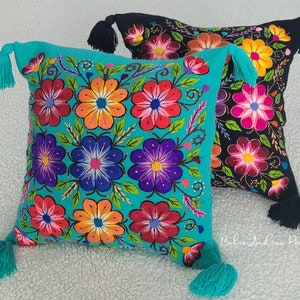 Alpaca wool Peruvian embroidered pillow case, Natural cushion cover, Floral Alpaca wool cushion, Cover embroidery flowers