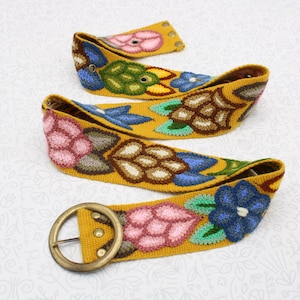 Hand embroidered belt floral colorful, peruvian embroidered belts, floral ethnic belt, boho belt wool, gifts for her, floral ethnic belt