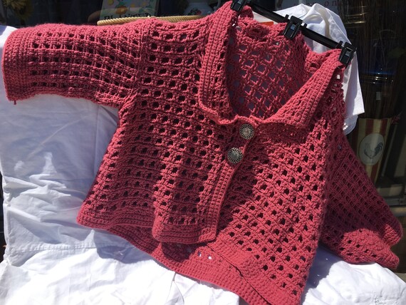half sleeve sweater with buttons