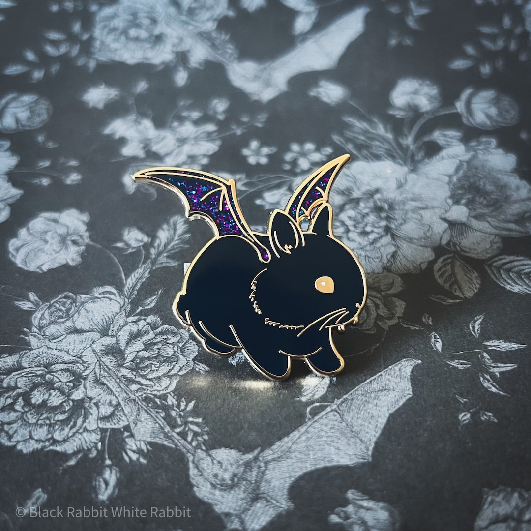 Batbunny Hard Enamel Pin - Halloween Rabbit Bat Cloisonné Pin - Etsy