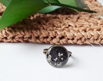 BLACK real flower jewelry, resin ring, dried flower, adjustable ring, queen ann lace, handmade band, hand charm,  hand accessory, onyx ring