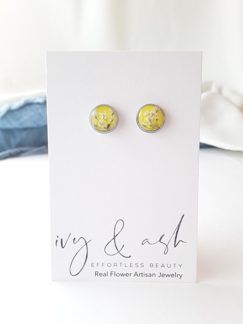 Clous d'oreilles faits main à fleurs pressées pour vêtements floraux de tous les jours, pour elle, cadeau floral Jaune