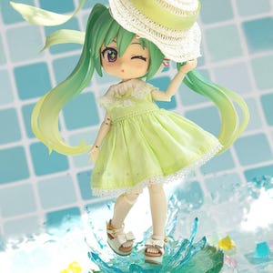 Dreass and straw hat  for ob11 Molly