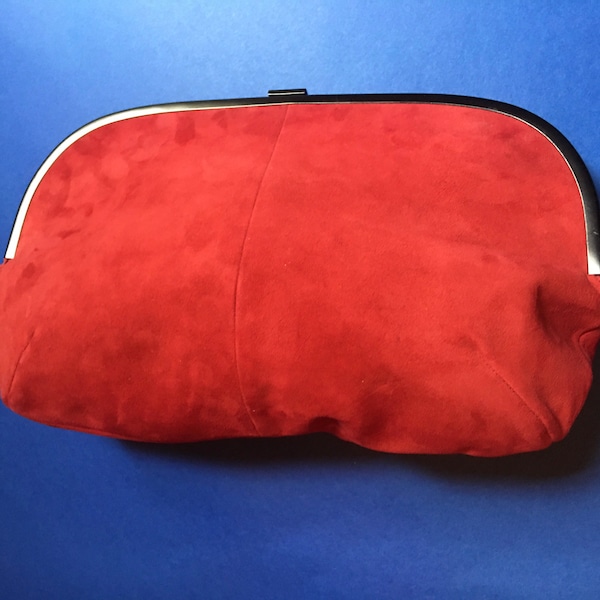 Charles Jourdan Vintage pouch for women in red suede Charles Jourdan