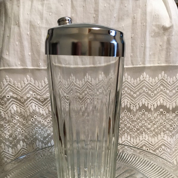 Barware Vintage 1990 heavy cut glass shaker mixer with lid.  NO Damage Starburst design, hard to find.