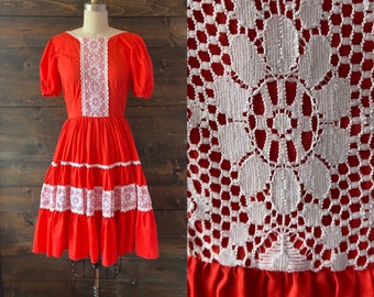 Vintage 70’s square dance dress / red with white crochet trim / full circle skirt / rockabilly dress <<<newbern dress>>>
