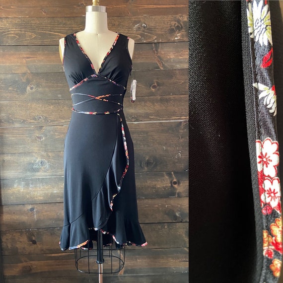90s wrap midi dress / Y2k style / asian floral pri