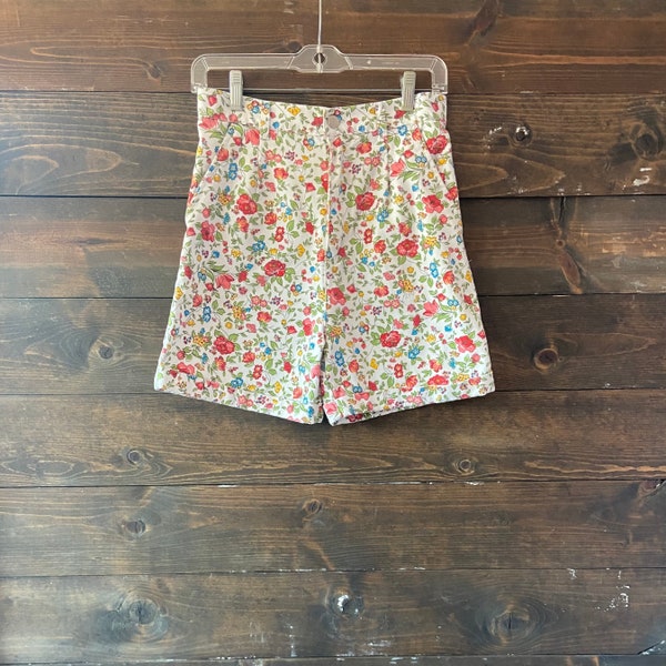 Vintage 90er Jahre florale Jeans Shorts / High Waist Shorts / Rosendruck / Manschette <<<Leslie Shorts>>>