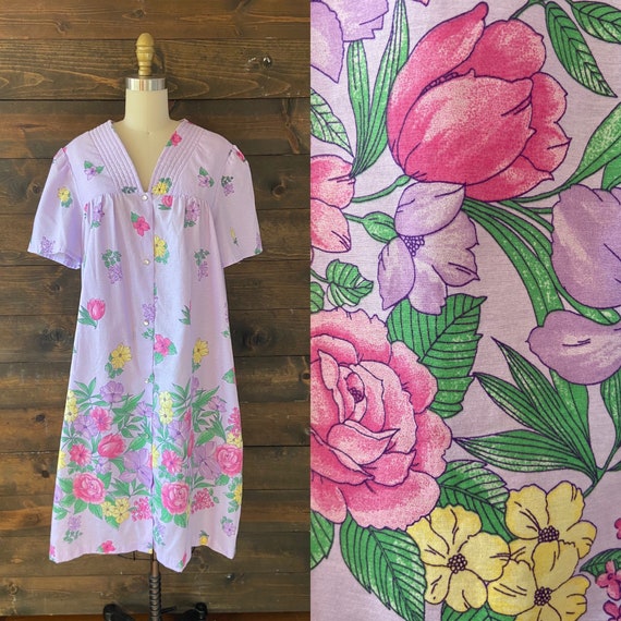 Vintage 80’s floral muumuu / purple house dress /… - image 1