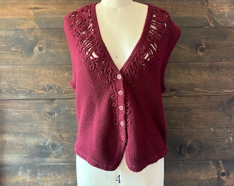 Vintage 80s 90s crochet vest / fall sweater vest / burgundy maroon
