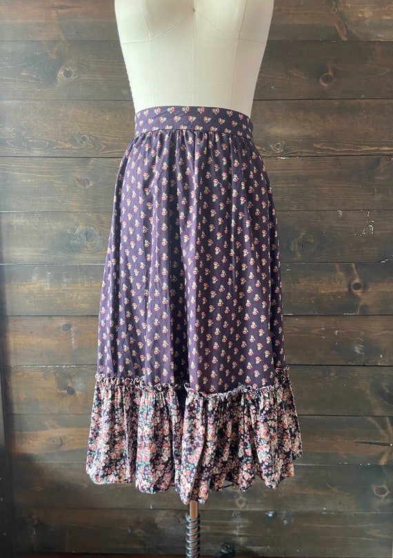 Vintage 80’s calico prairie skirt / tiered ruffle… - image 3
