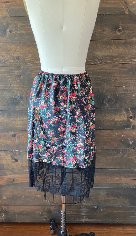 Vintage 90’s floral skirt slip / lingerie skirt /… - image 4