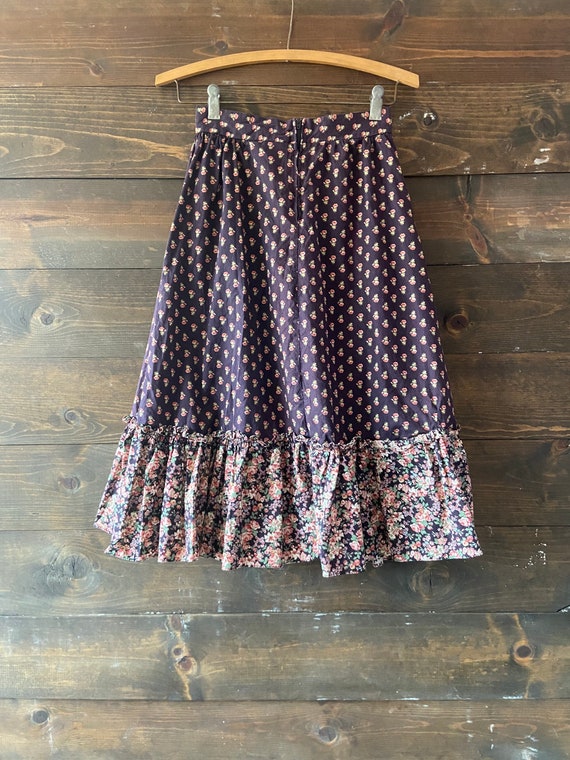 Vintage 80’s calico prairie skirt / tiered ruffle… - image 2