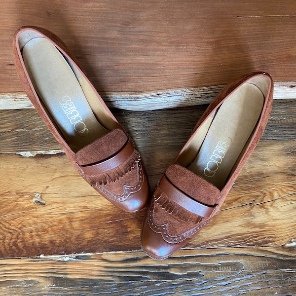 Vintage 80’s brown suede loafers / small block heel / brogue detail <<<Murphy loafers>>>