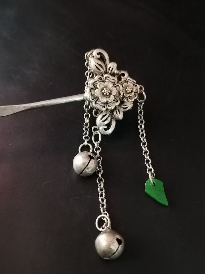 Collection of Chinese handmade Tibetan silver hairpins\u2014004