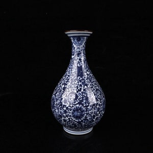 Blue and white porcelain vase pure hand-painted blue and white lotus pattern jade pot spring vase.xg