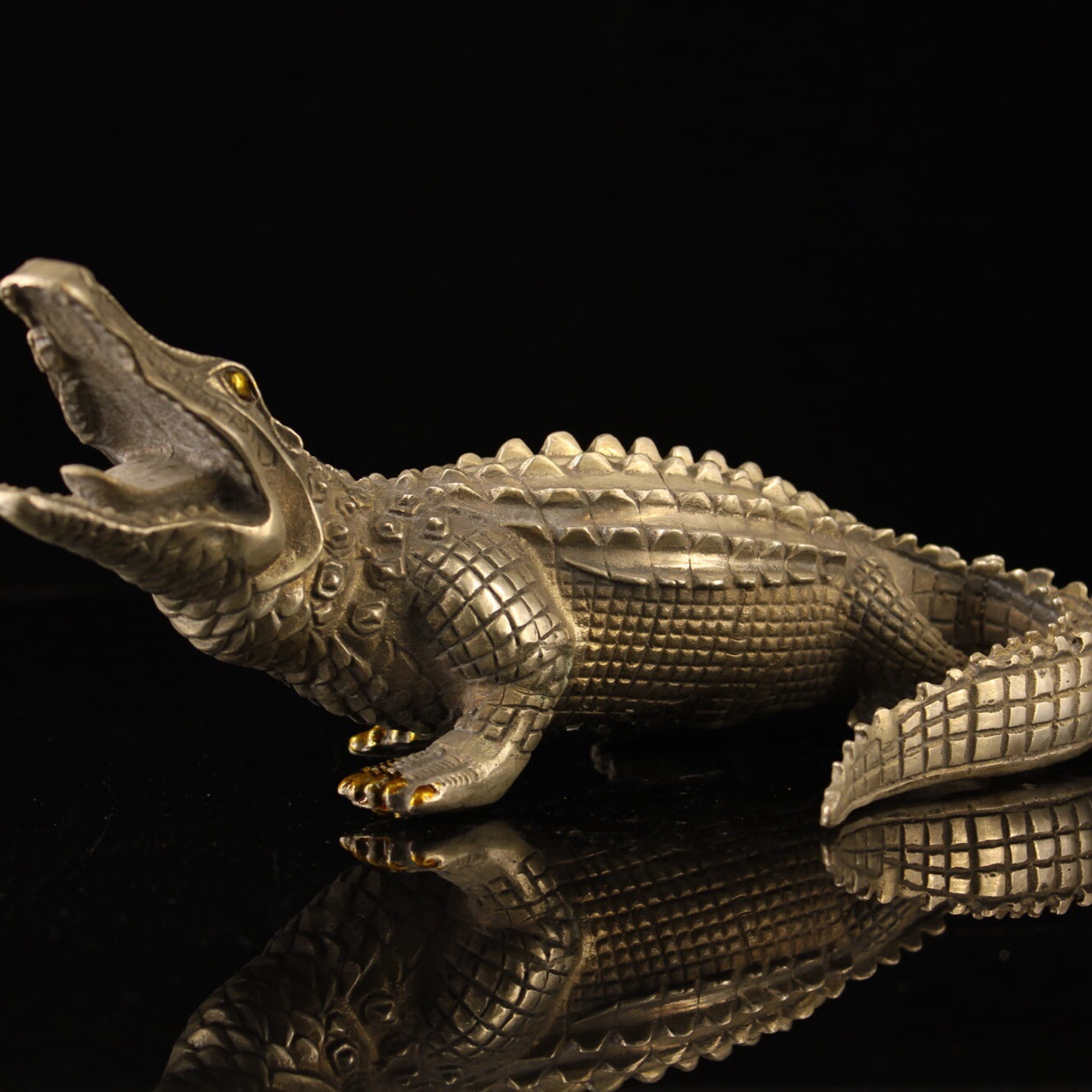Old collection  Tibetan Silver Plated Brass Alligator Crocodile Animal Statue 