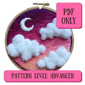 Puede incluir: Un bastidor de bordado con una escena de cielo nocturno con una luna creciente y nubes blancas y esponjosas. El fondo transiciona de morado a rosa y naranja. Se muestra el texto "PDF ONLY" y "PATTERN LEVEL: ADVANCED".