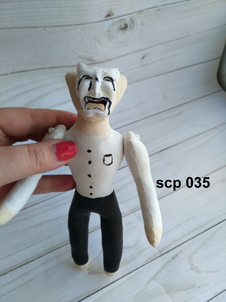 SCP Foundation 049  939 035  plague doctor plush 035 scp