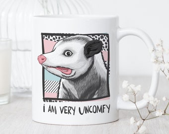 Tazza divertente con opossum • Tazza "Sono molto a disagio" • Regalo con opossum • Tazza con opossum a disagio • Tazza con opossum carino • Tazza con opossum ansioso