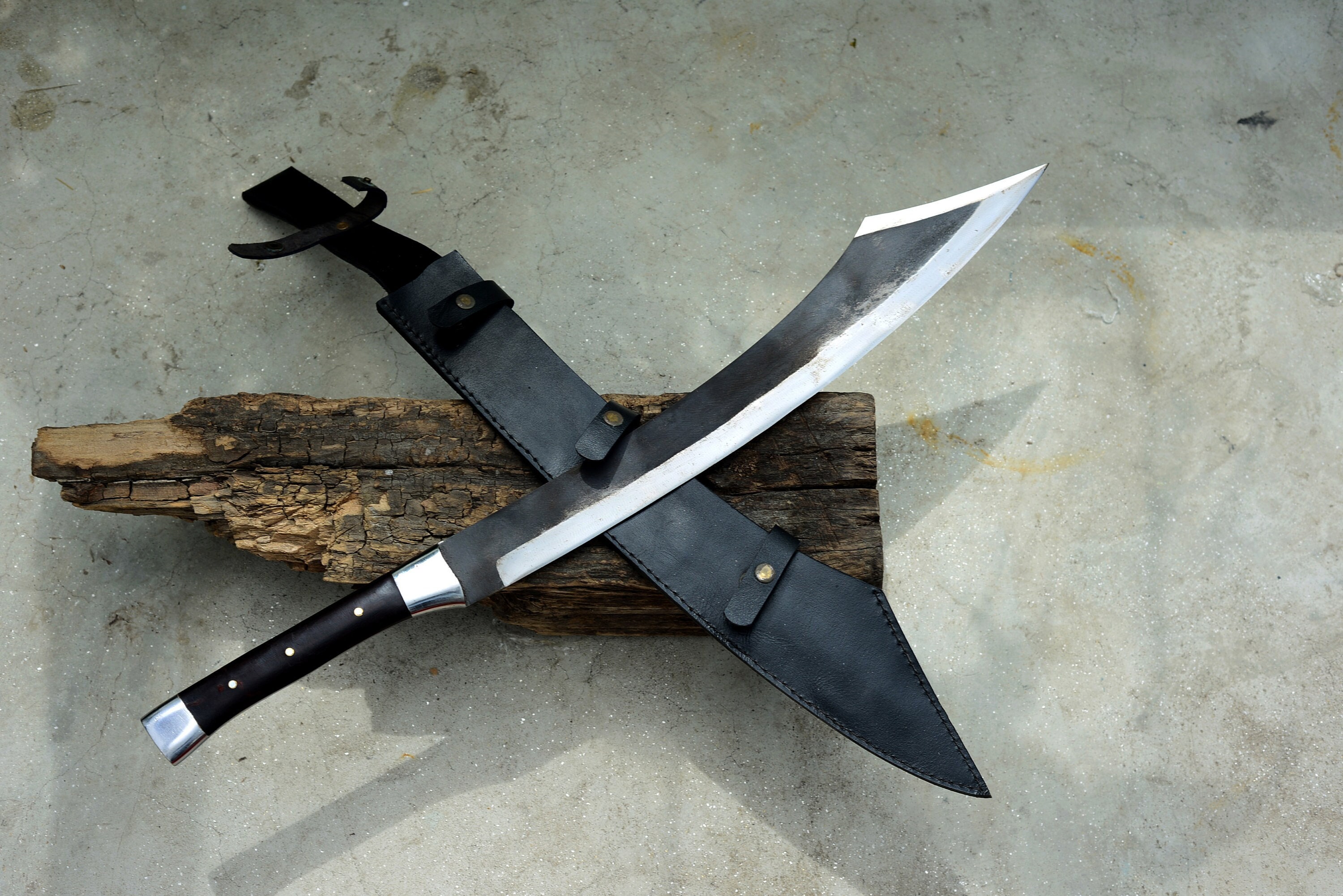 Tramontina machete turned to practice falchion : r/SWORDS