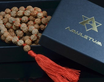 Perles de mala RUDRAKSHA classiques avec pompon rouge - bijoux de méditation faits main - collier de prière