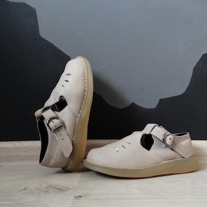 vintage dr martens mary janes