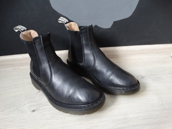 solovair boots uk