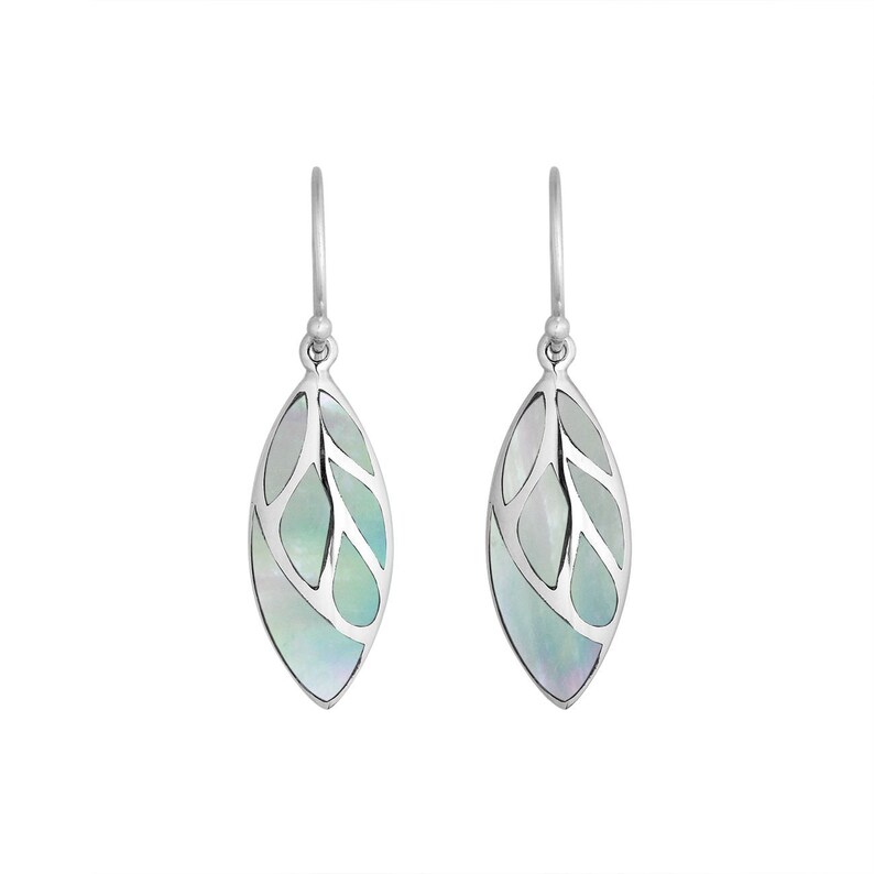 Sterling Silver Fancy Earring With Mother Of Pearl